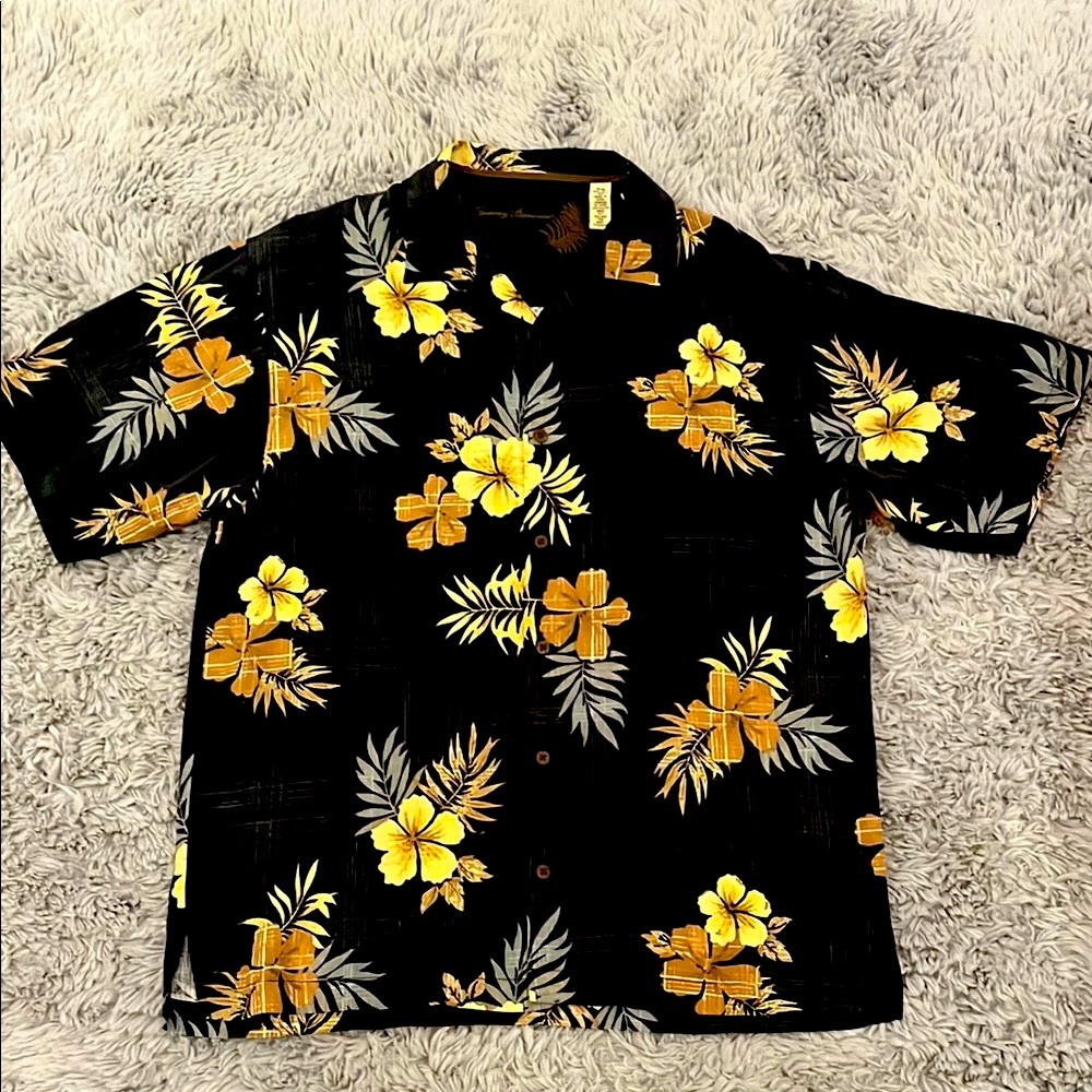 Tommy Bahama Black and Yellow Casual Button Down Shirt
